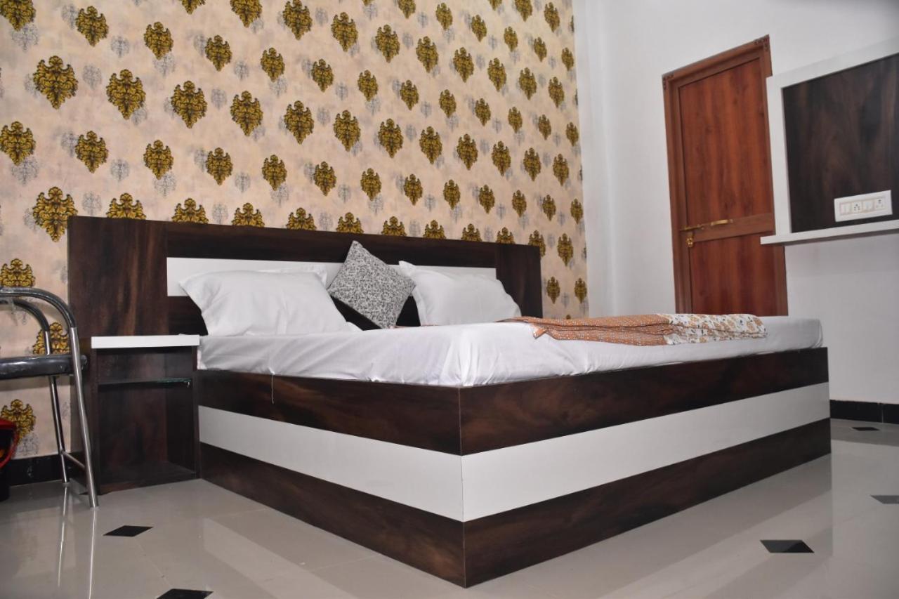 Shree Gorakhnath Guest House Ayodhya Exterior foto