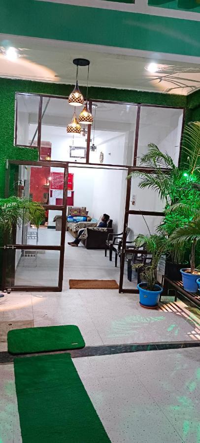 Shree Gorakhnath Guest House Ayodhya Exterior foto