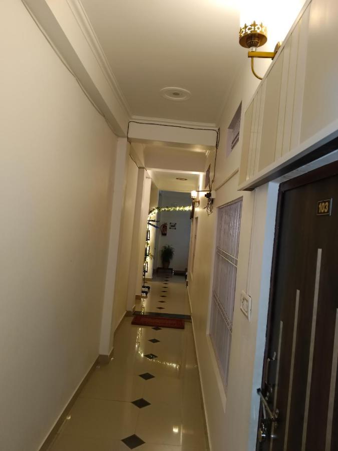 Shree Gorakhnath Guest House Ayodhya Exterior foto